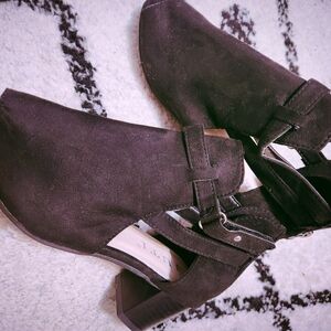 Elegant Black Women's Shoes